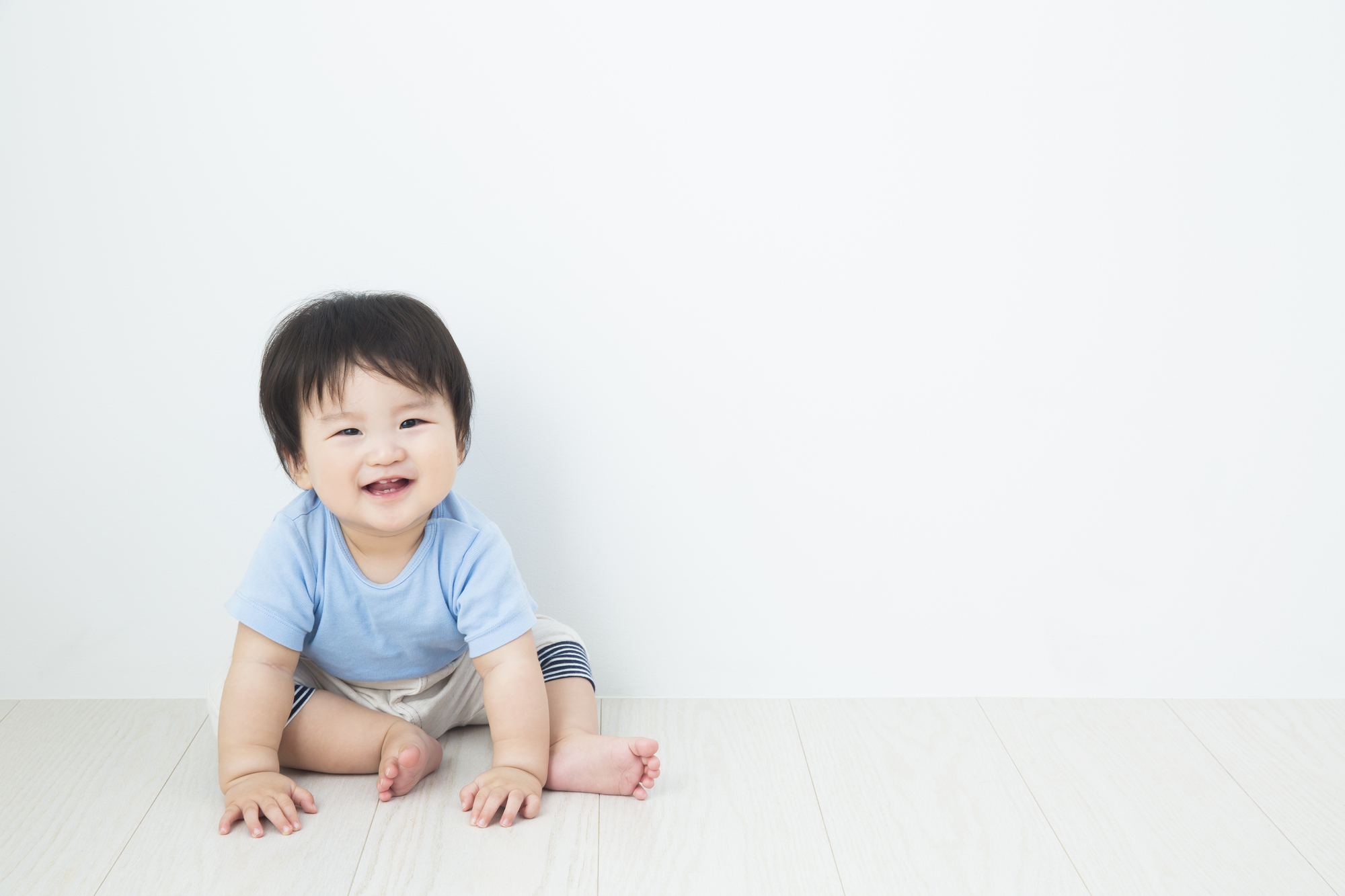 【赤ちゃんとの遊び】０歳(生後９か月～生後12か月)乳児とどう遊ぶ？楽しいふれあい方！