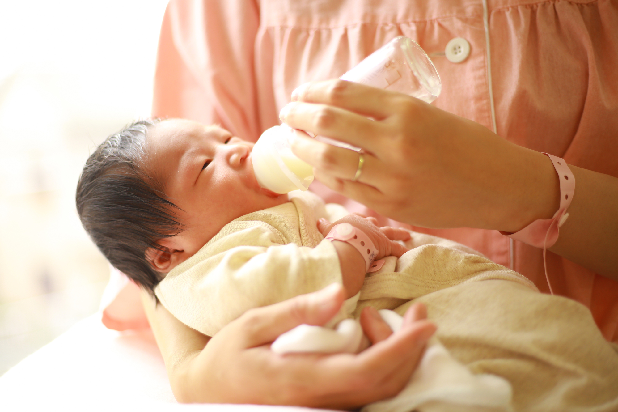 新生児の赤ちゃんとの生活スケジュール